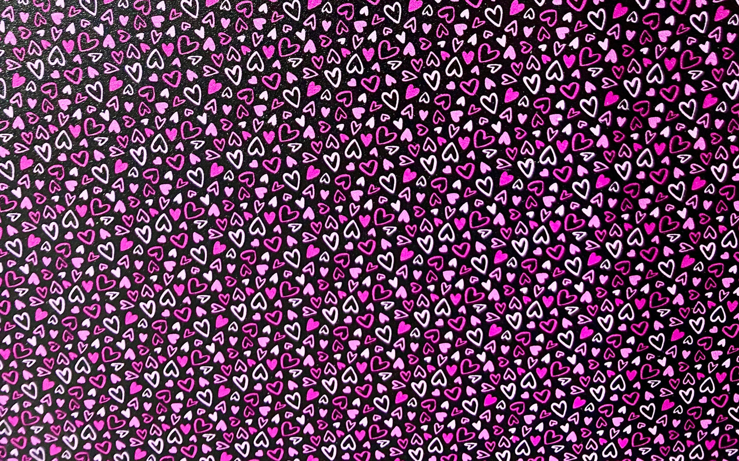 Hot pink hearts topper