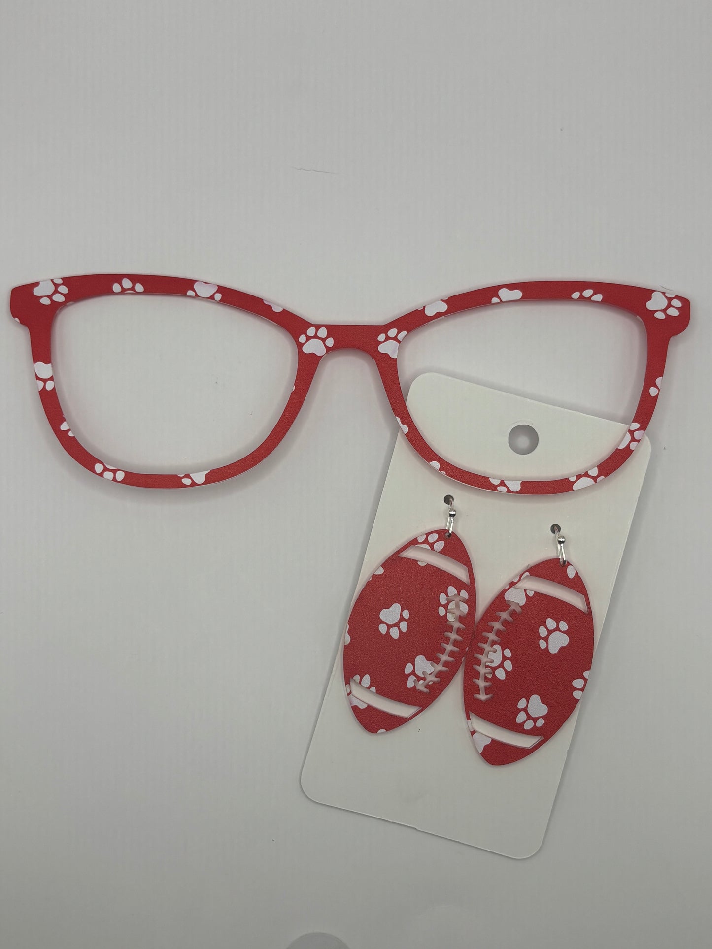 Red paw print topper with earrings
