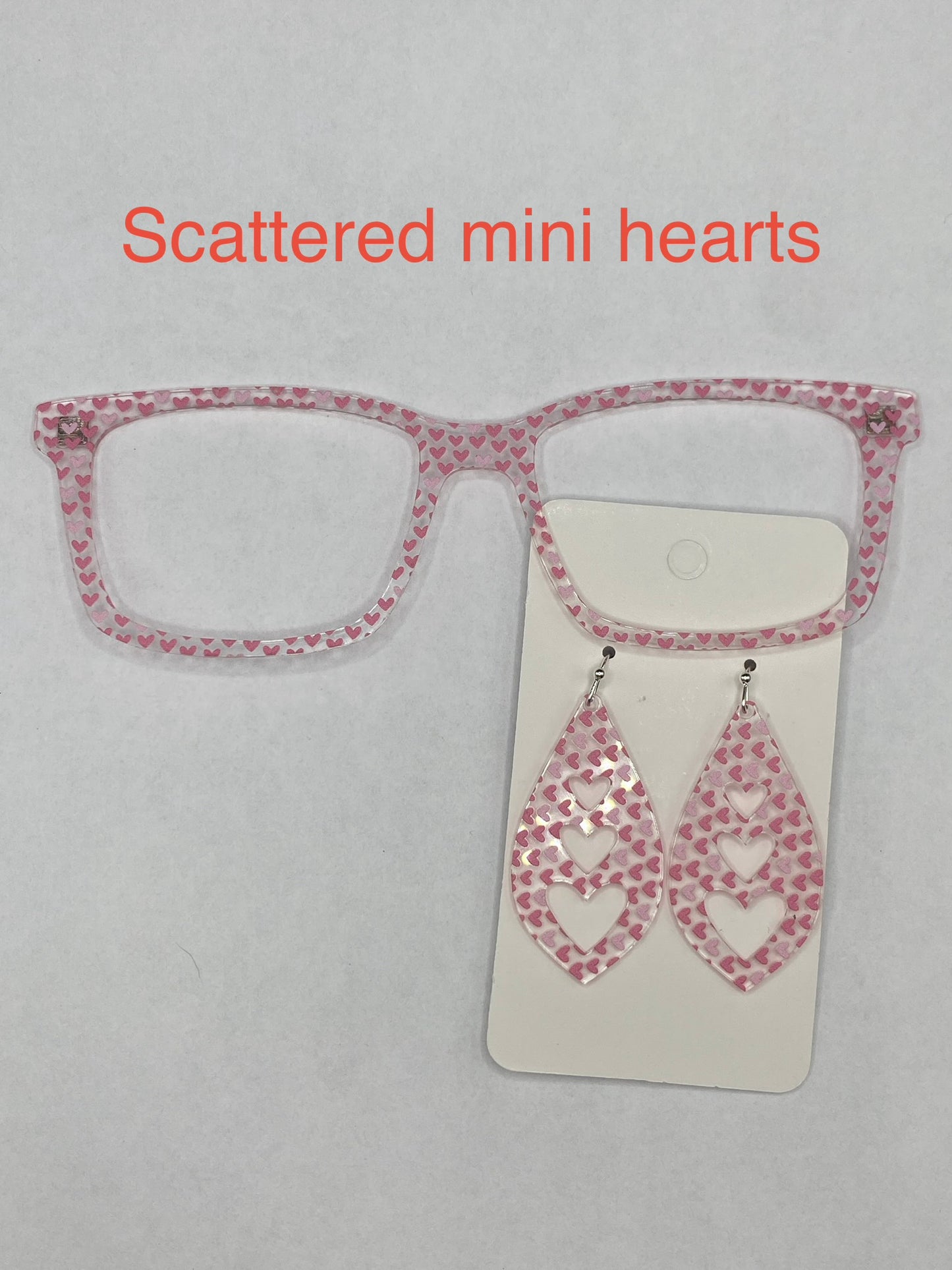 Scattered mini hearts topper with earrings