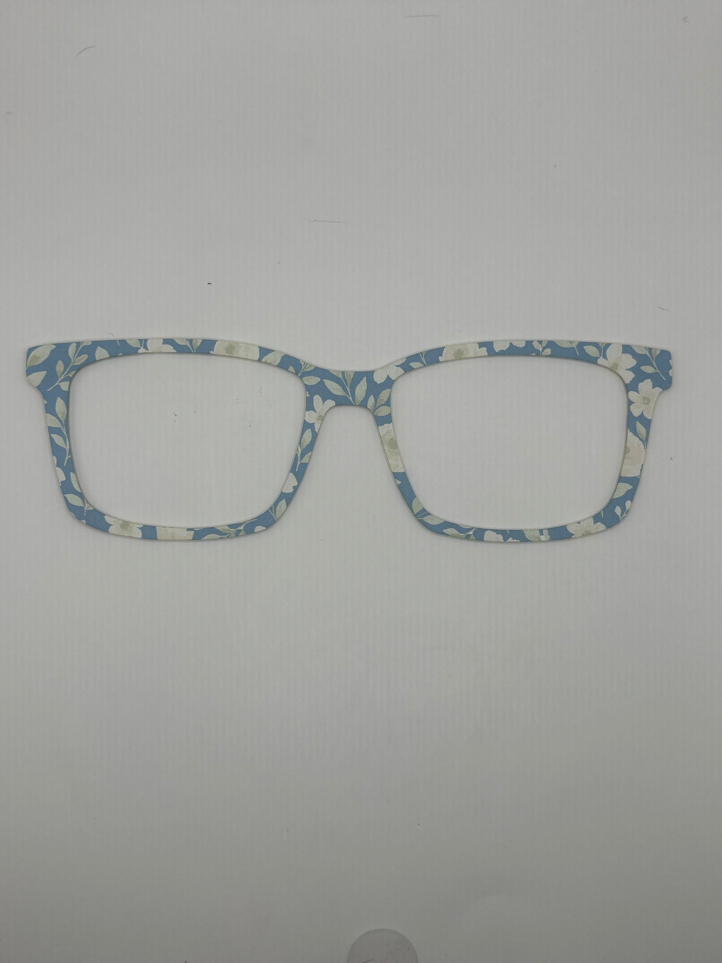 Hazy blue garden topper