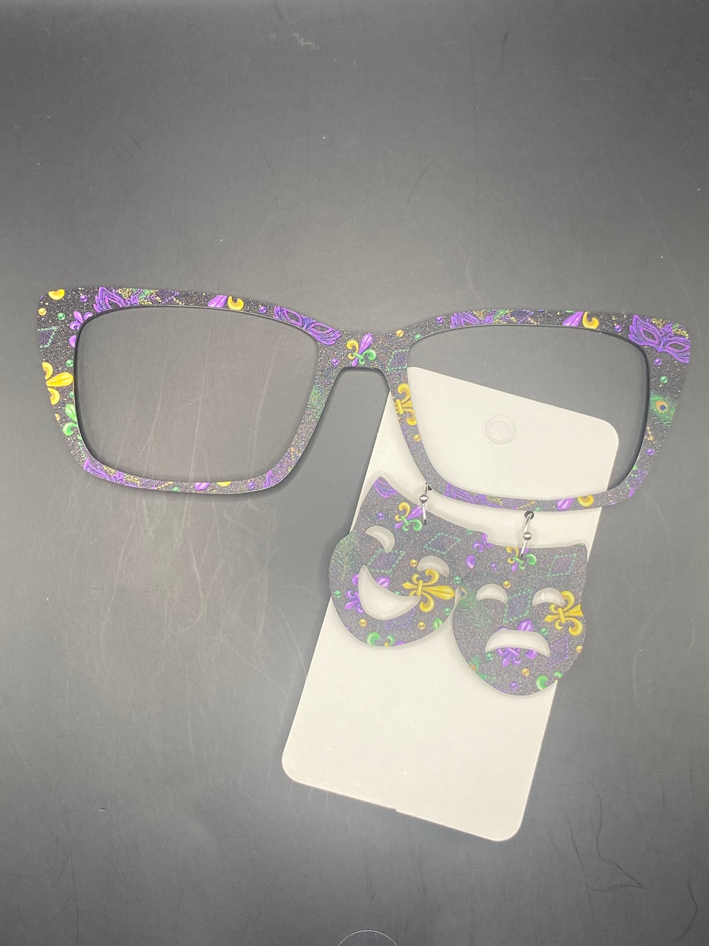 Mardi Gras topper with earrings