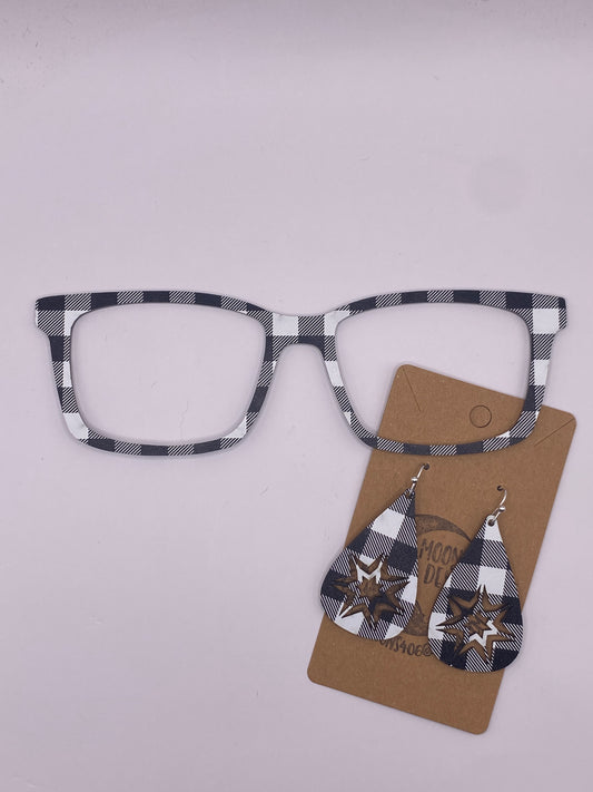 Black & white buffalo plaid topper w/earrings