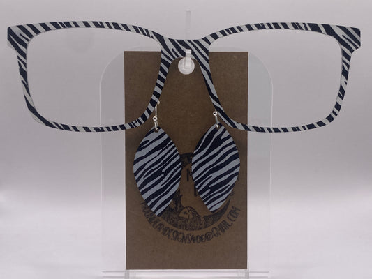 Zebra Topper With Earrings