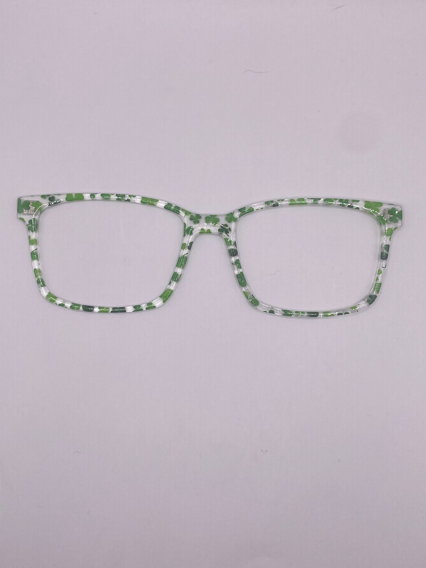 Scattered shamrocks