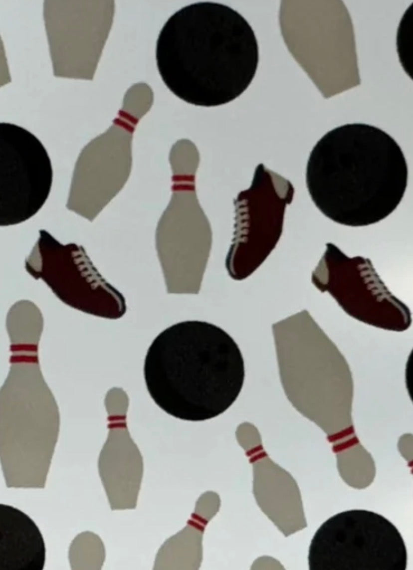 Bowling topper with earrings