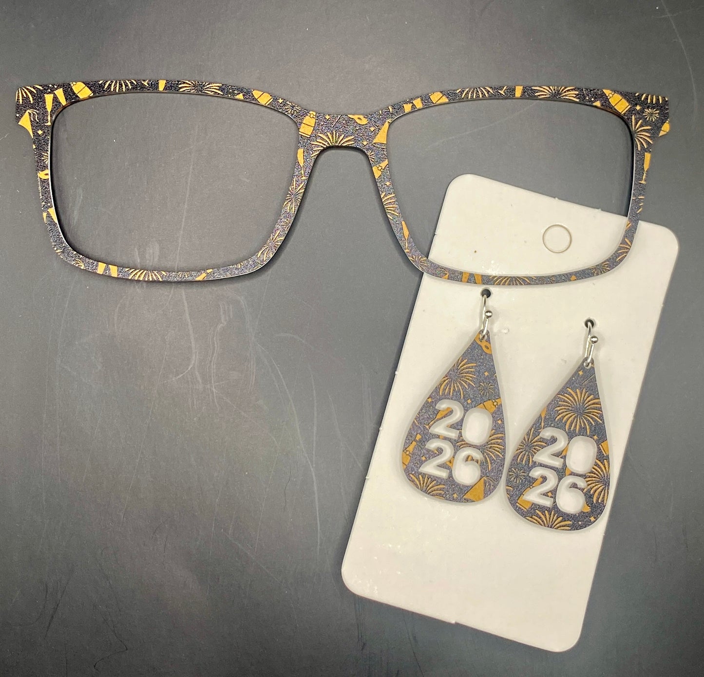 NYE Party topper with earrings