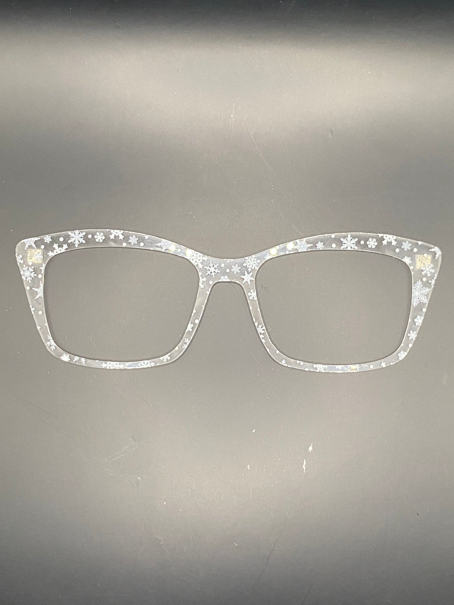 White snowflake topper (clear)