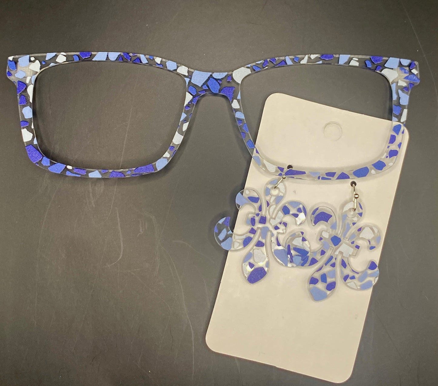 Blue terrazzo topper w earrings