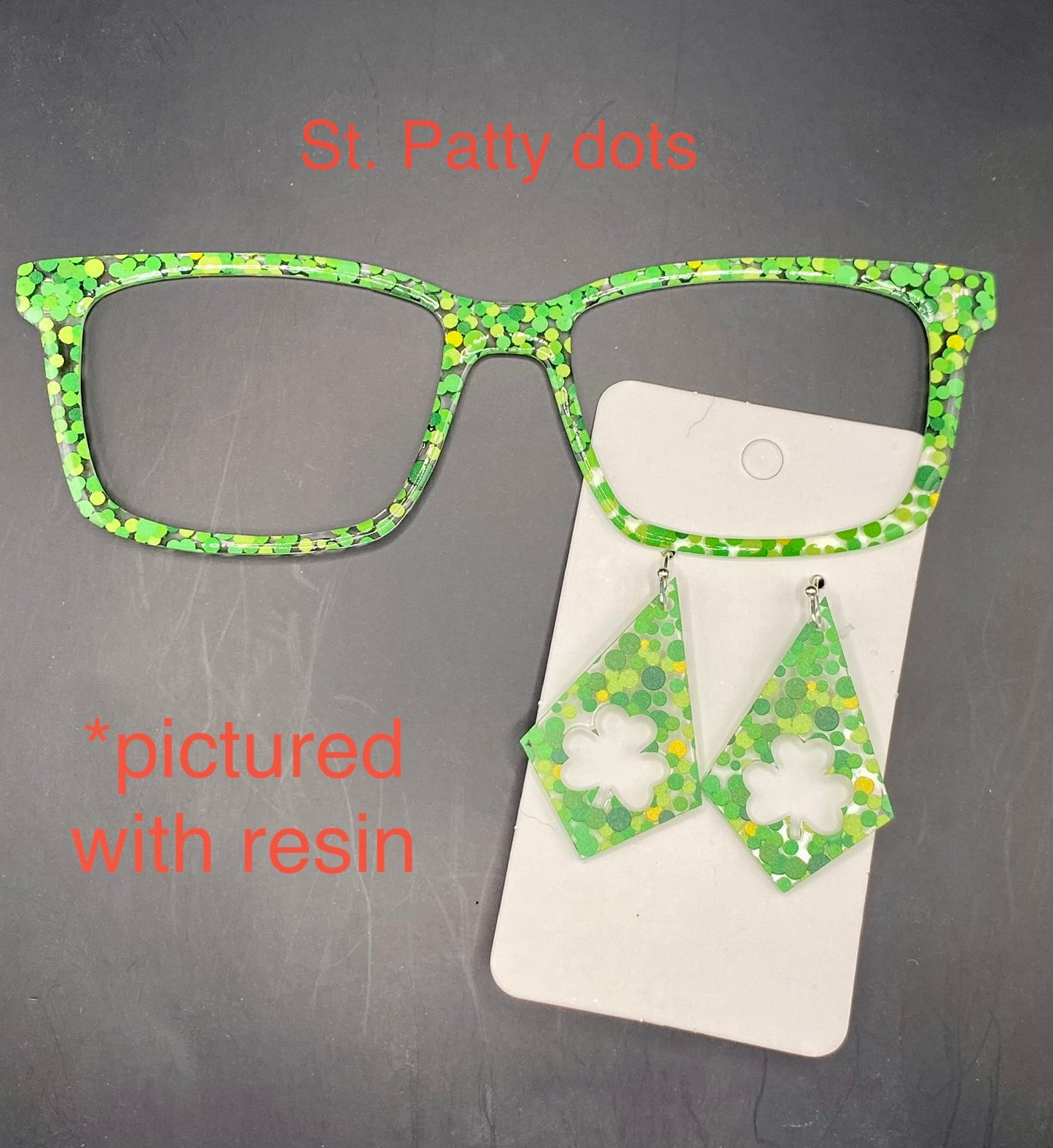 St. Patty dots topper with earrings