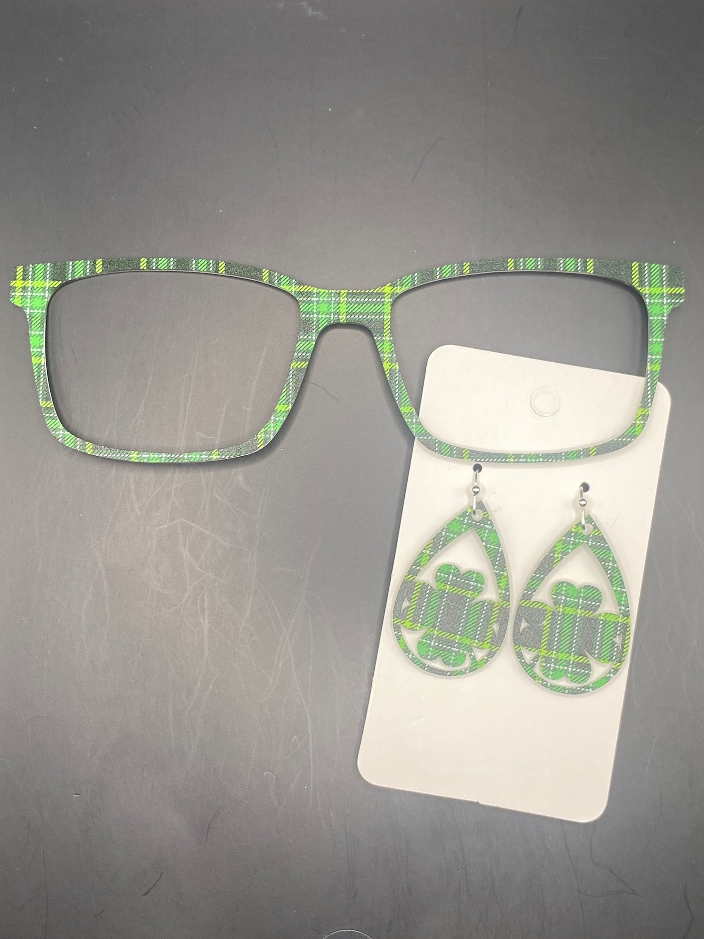 Irish tartan topper with earrings