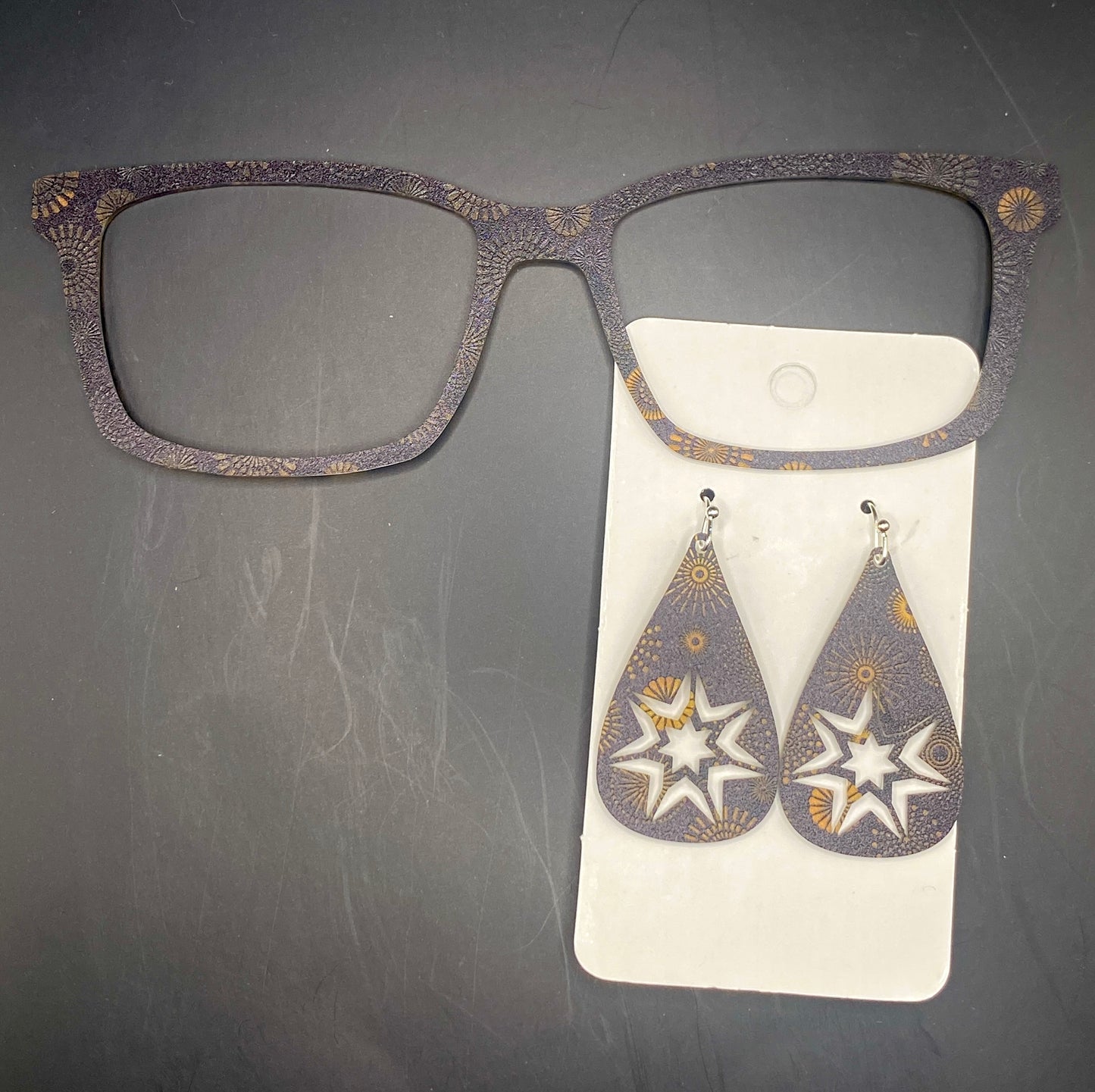 NYE Party topper with earrings