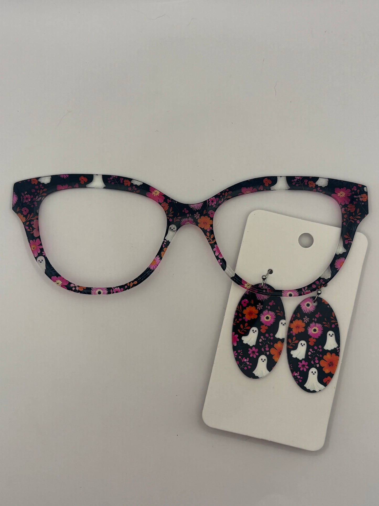 Pink ghost floral topper with earrings