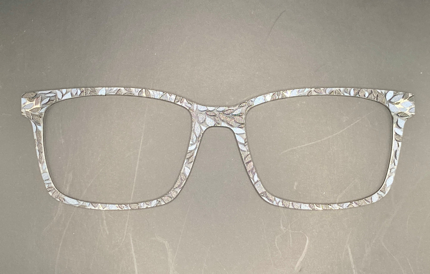 Grey scale sea glass Topper (clear)