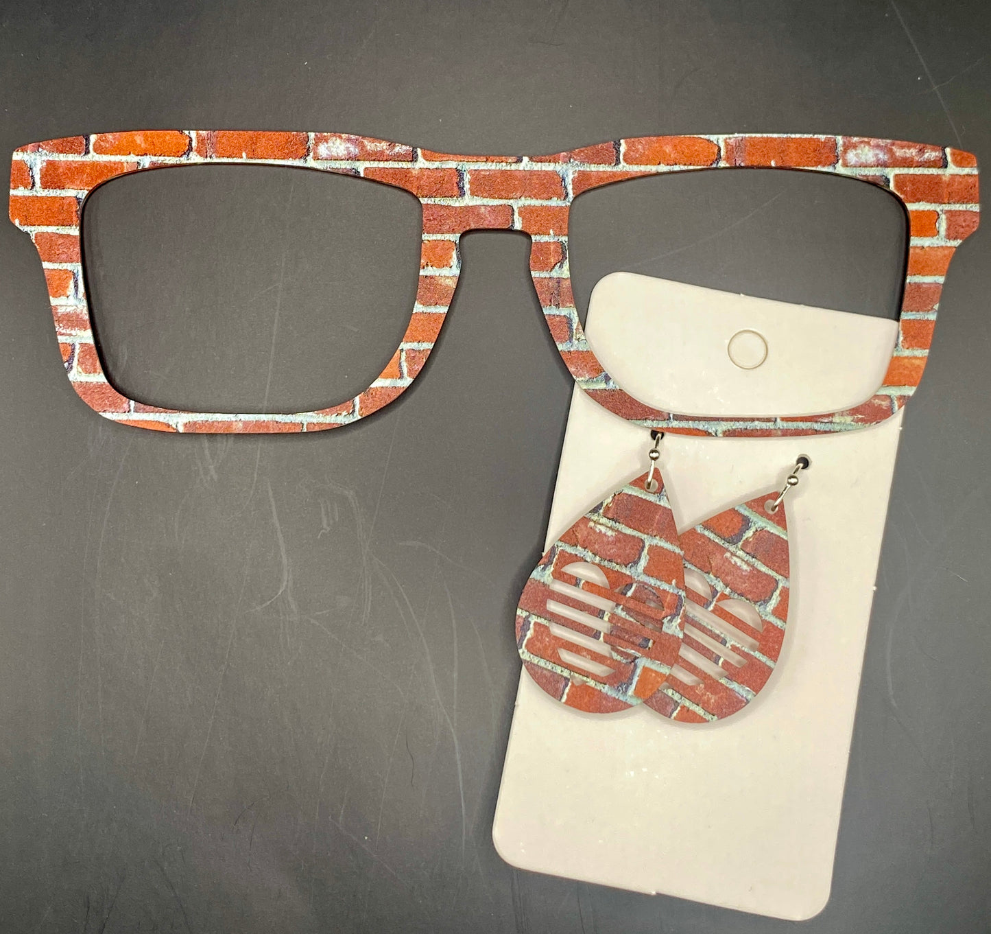 Shes a Brick House topper w earrings